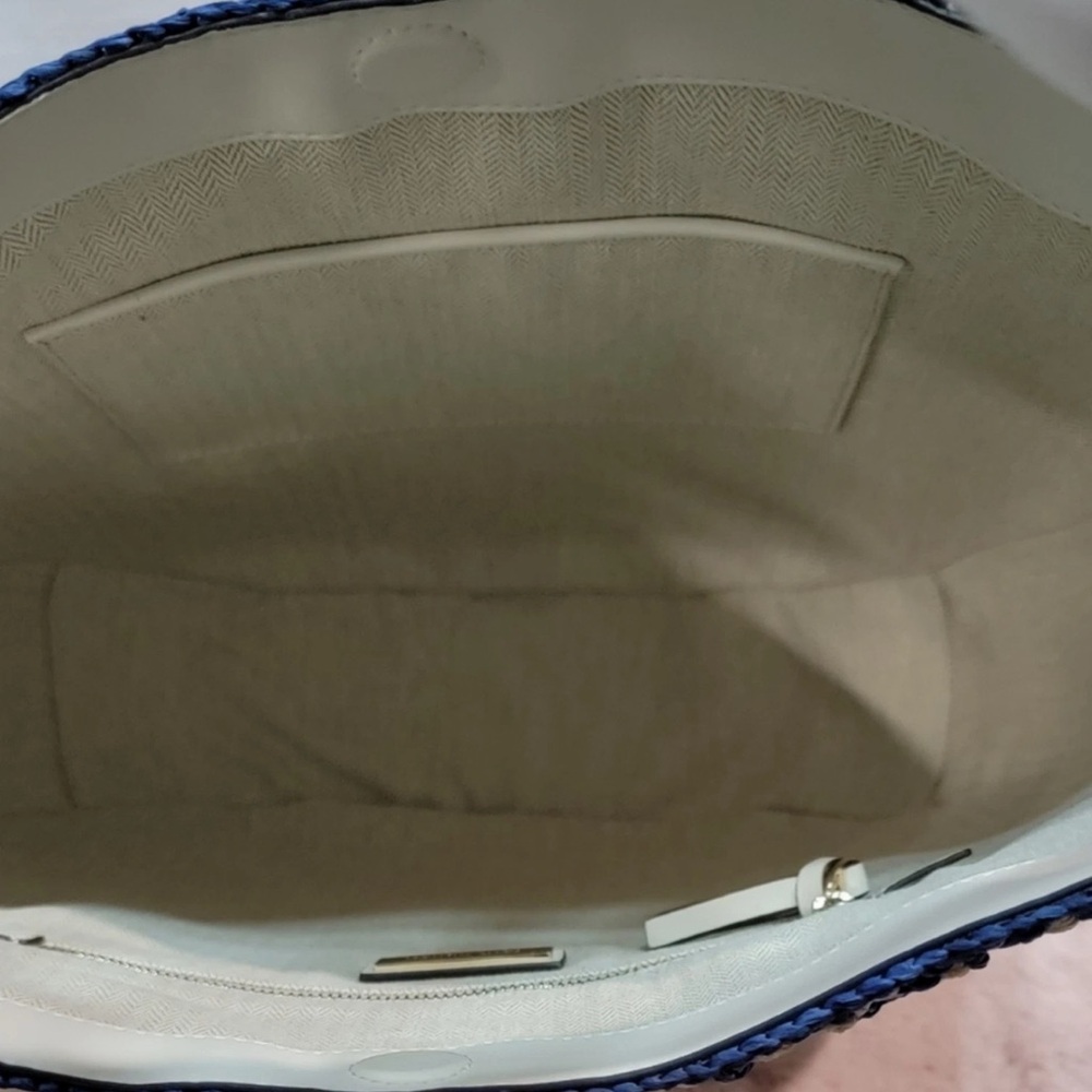 Tory Burch Thea Straw Bucket Shoulder Bag - Picture 4 of 7